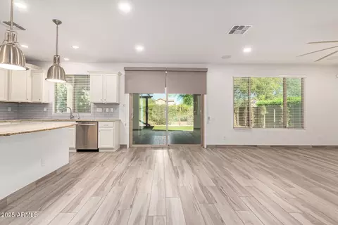 Living - 3710 E Matthew Dr, Phoenix, AZ 85050 photo 1 of 6