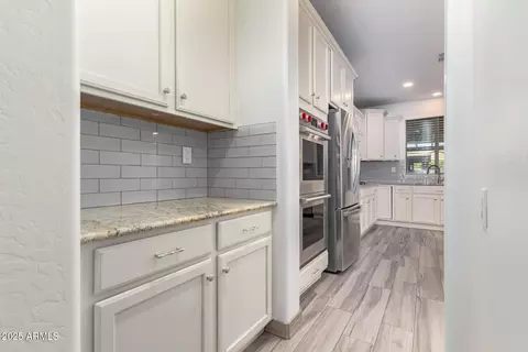 Entry Way - 3710 E Matthew Dr, Phoenix, AZ 85050 photo 1 of 2