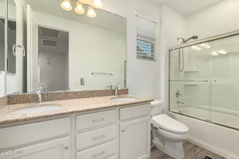Bath - 3710 E Matthew Dr, Phoenix, AZ 85050 photo 4 of 4
