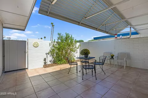 13058 N 100th Ave, Sun City, AZ 85351