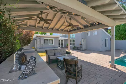 Exterior - 1704 E Solano Dr, Phoenix, AZ 85016 photo 7 of 7