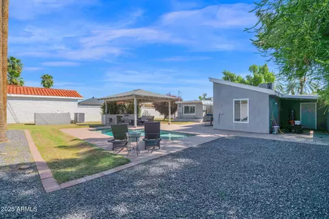 Exterior - 1704 E Solano Dr, Phoenix, AZ 85016 photo 5 of 7