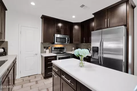 Kitchen - 1704 E Solano Dr, Phoenix, AZ 85016 photo 5 of 5