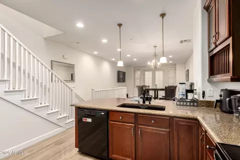 Entry Way - 2444 E Montecito Ave, Phoenix, AZ 85016 photo 1 of 4