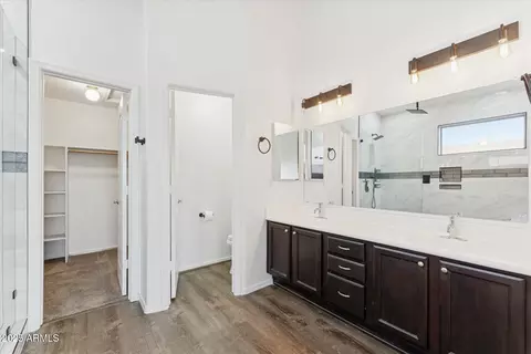 Bath - 7306 E Tyndall St, Mesa, AZ 85207 photo 2 of 4