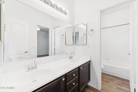 Bath - 7306 E Tyndall St, Mesa, AZ 85207 photo 4 of 4
