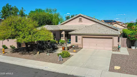 8010 W Clara Ln, Peoria, AZ 85382