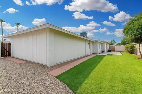 Exterior - 1106 E Glendale Ave, Phoenix, AZ 85020 photo 5 of 5