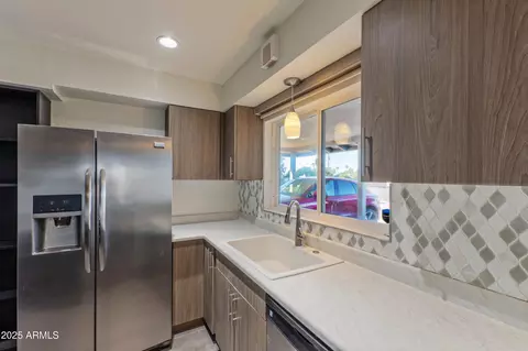 Kitchen - 1106 E Glendale Ave, Phoenix, AZ 85020 photo 1 of 2