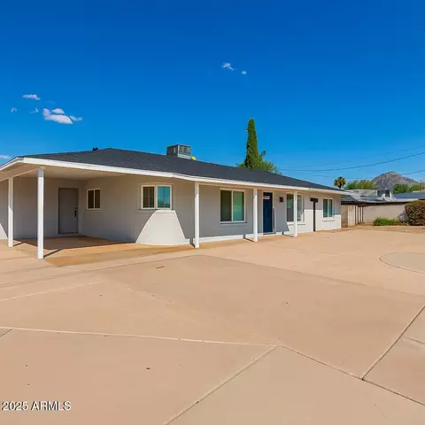 Exterior - 1106 E Glendale Ave, Phoenix, AZ 85020 photo 2 of 5