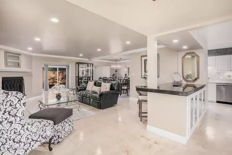 Living - 2614 E Osborn Rd, Phoenix, AZ 85016 photo 2 of 2