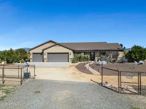 8833 N Grass Valley Ln, Prescott Valley, AZ 86315