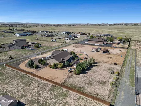 8833 N Grass Valley Ln, Prescott Valley, AZ 86315