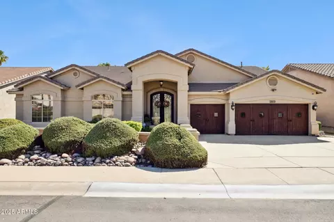 5819 W Abraham Ln, Glendale, AZ 85308
