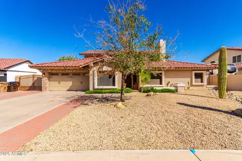 7220 W Larkspur Dr, Peoria, AZ 85381