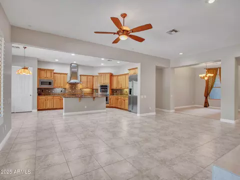 Living - 26318 N 56th Dr, Phoenix, AZ 85083 photo 4 of 7