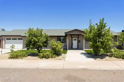 1826 W Oraibi Dr, Phoenix, AZ 85027