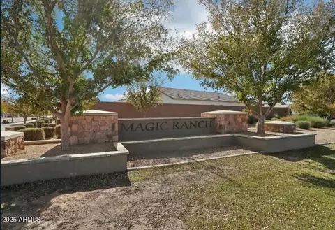 5573 E Iris Dr, Florence, AZ 85132 photo 4