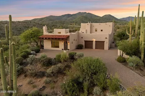 39455 N Father Kino Trl, Carefree, AZ 85377