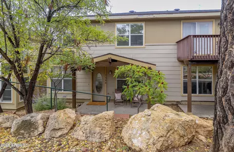 1398 E Scarlet Dr, Flagstaff, AZ 86001
