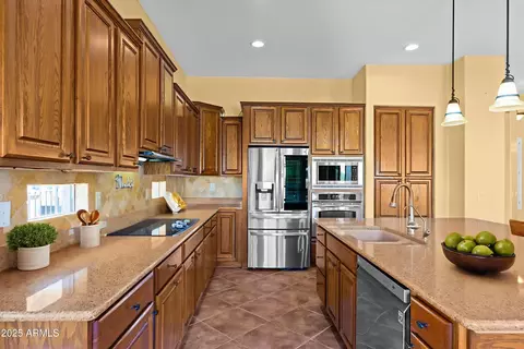 4598 E Blue Spruce Ln, Gilbert, AZ 85298 photo 7