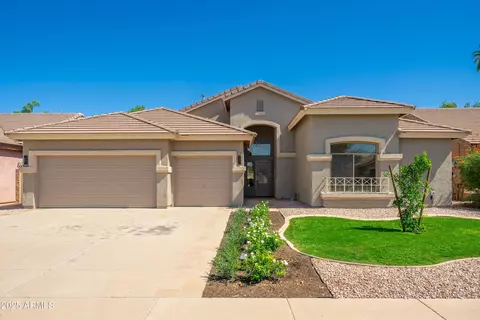 1079 S Western Skies Dr, Gilbert, AZ 85296