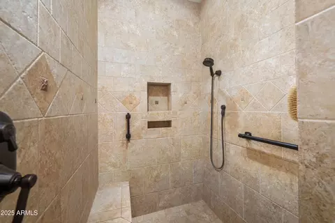 Bath - 6444 E Quail Hideaway Ln, Apache Junction, AZ 85119 photo 3 of 8