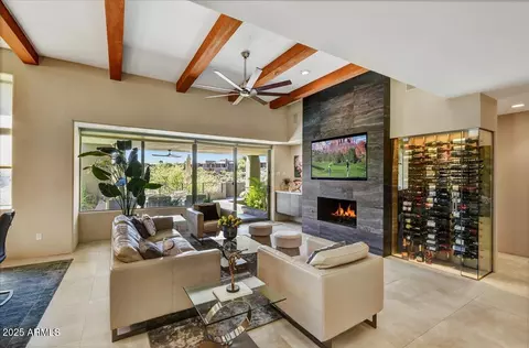 9975 E Graythorn Dr E, Scottsdale, AZ 85262