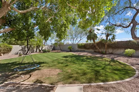 Exterior - 233 W Leah Ave, Gilbert, AZ 85233 photo 6 of 6