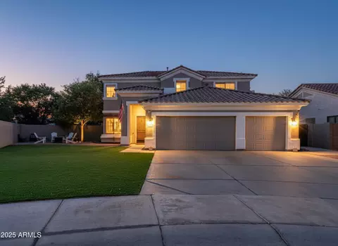 Exterior - 233 W Leah Ave, Gilbert, AZ 85233 photo 2 of 6