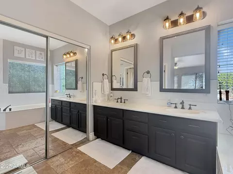 Bath - 233 W Leah Ave, Gilbert, AZ 85233 photo 3 of 5