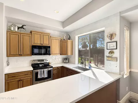 Kitchen - 233 W Leah Ave, Gilbert, AZ 85233 photo 2 of 5