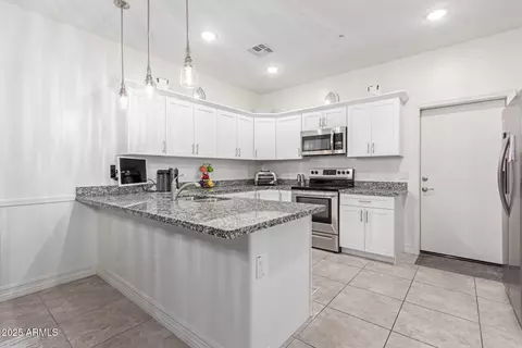 Kitchen - 7820 E Baseline Rd #103, Mesa, AZ 85209 photo 1 of 4