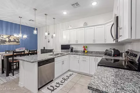 Kitchen - 7820 E Baseline Rd #103, Mesa, AZ 85209 photo 2 of 4