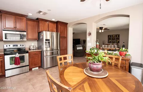 Kitchen - 2101 S Meridian Rd #176, Apache Junction, AZ 85120 photo 1 of 4