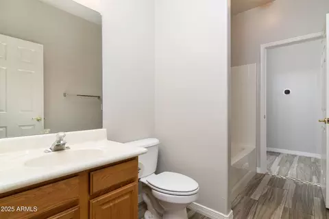 Bath - 9902 E Florian Ave, Mesa, AZ 85208 photo 2 of 3