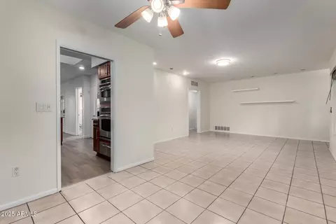 344 E Aepli Dr, Tempe, AZ 85282 photo 8