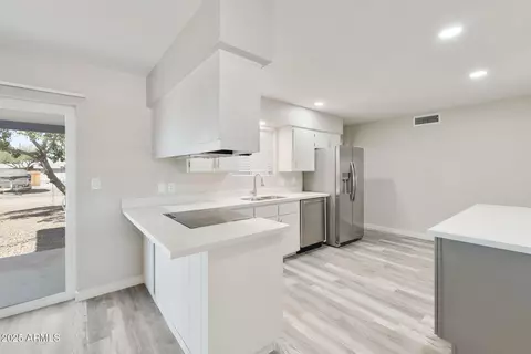 Kitchen - 1346 S Main Dr, Apache Junction, AZ 85120 photo 2 of 2