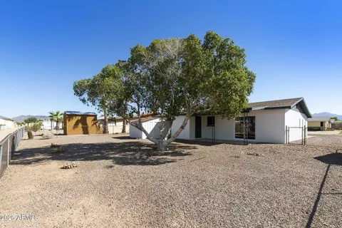 Exterior - 1346 S Main Dr, Apache Junction, AZ 85120 photo 6 of 8