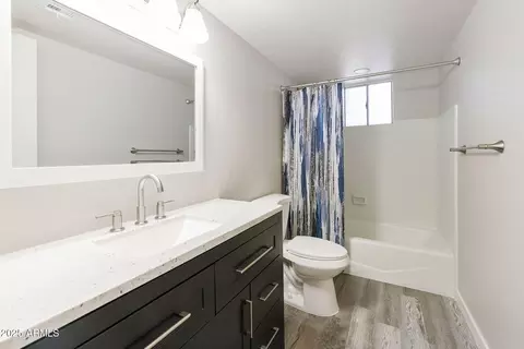 Bath - 1346 S Main Dr, Apache Junction, AZ 85120 photo 2 of 2