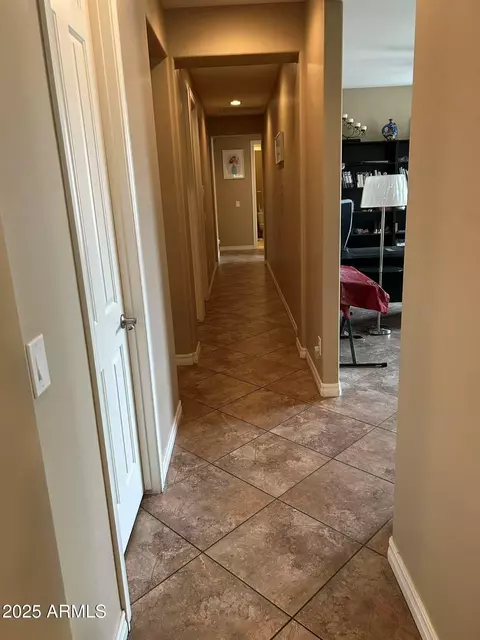 Entry Way - 2585 E Carob Dr, Gilbert, AZ 85298 photo 4 of 5
