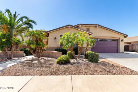 2585 E Carob Dr, Gilbert, AZ 85298