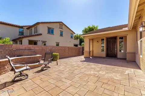Exterior - 2585 E Carob Dr, Gilbert, AZ 85298 photo 6 of 23