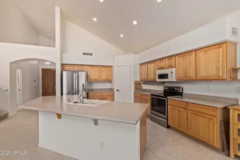 Kitchen - 1741 E Ross Ave E, Phoenix, AZ 85024 photo 1 of 2