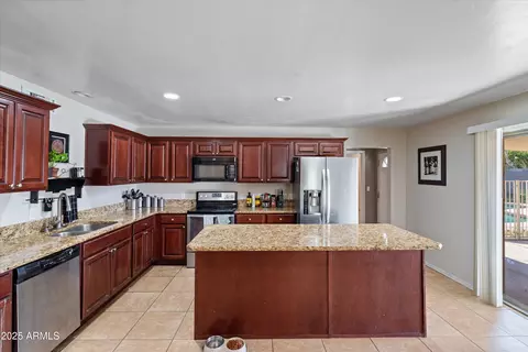 Kitchen - 619 N Date St, Mesa, AZ 85201 photo 4 of 4