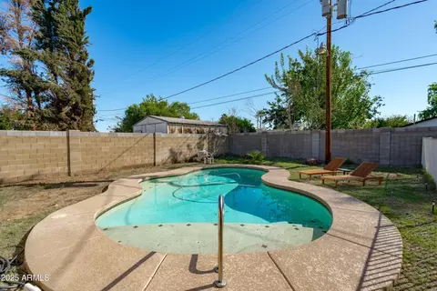 Exterior - 619 N Date St, Mesa, AZ 85201 photo 4 of 12