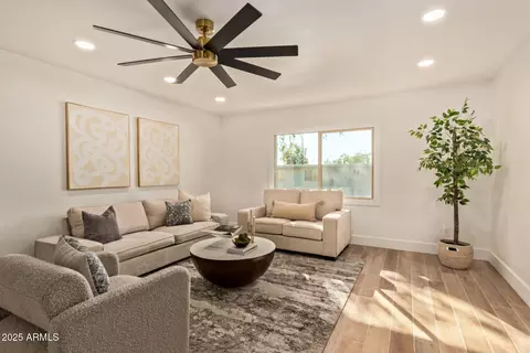Living - 4201 E Camelback Rd #28, Phoenix, AZ 85018 photo 2 of 2