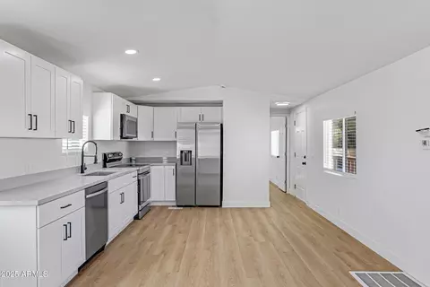 1644 N Desert View Dr N, Apache Junction, AZ 85120 photo 6