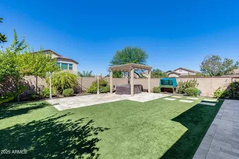 Exterior - 5526 S Grenoble St, Mesa, AZ 85212 photo 6 of 9