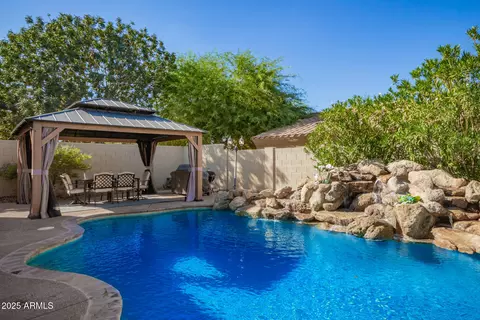 Exterior - 4352 E Santa Fe Ct, Gilbert, AZ 85297 photo 4 of 7